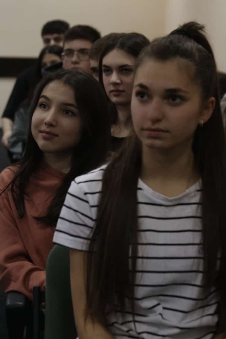 a5HEnY7V3uQ.jpg